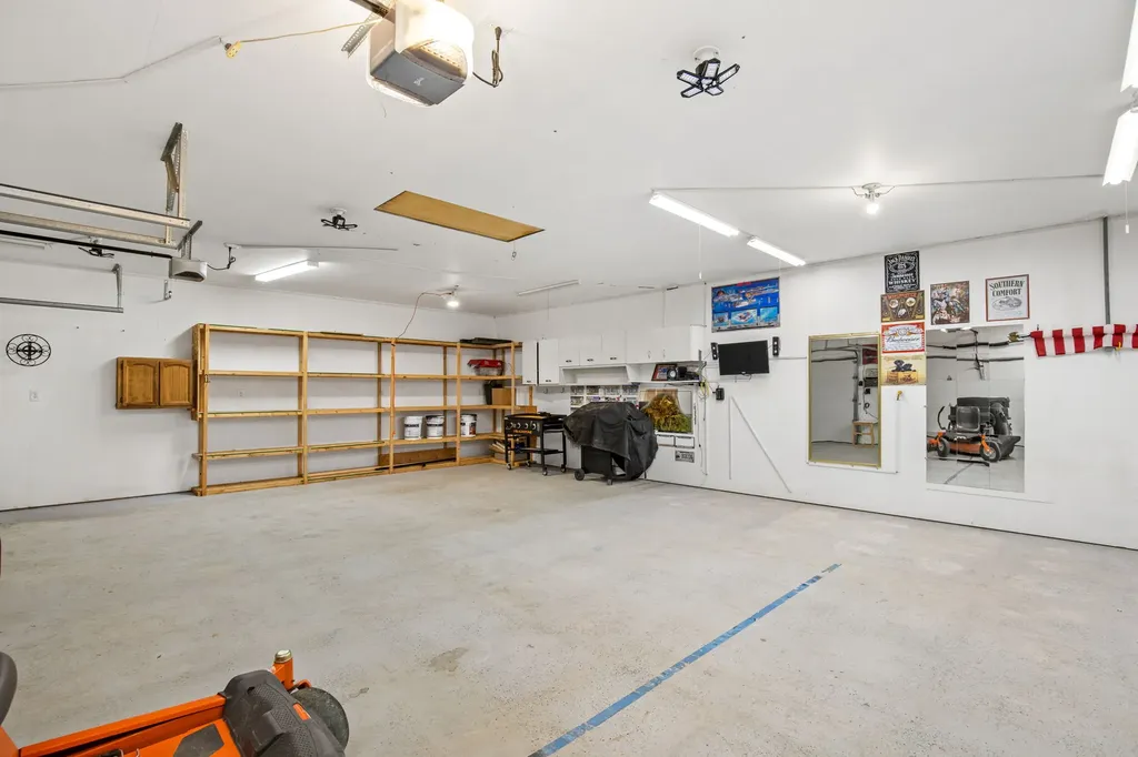 64 3rd Avenue S Stanford MT 59479