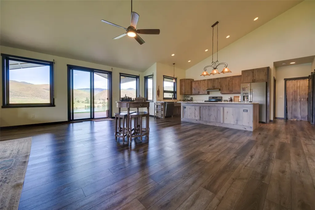 9701 Mt Highway 200 Dixon MT 59831