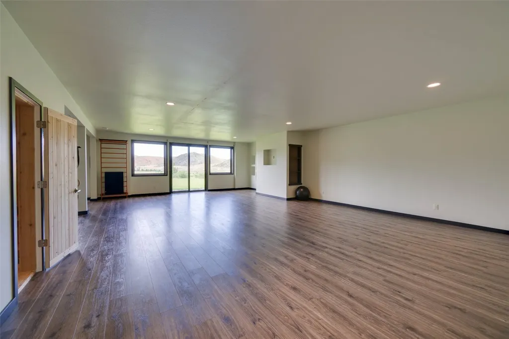 9701 Mt Highway 200 Dixon MT 59831