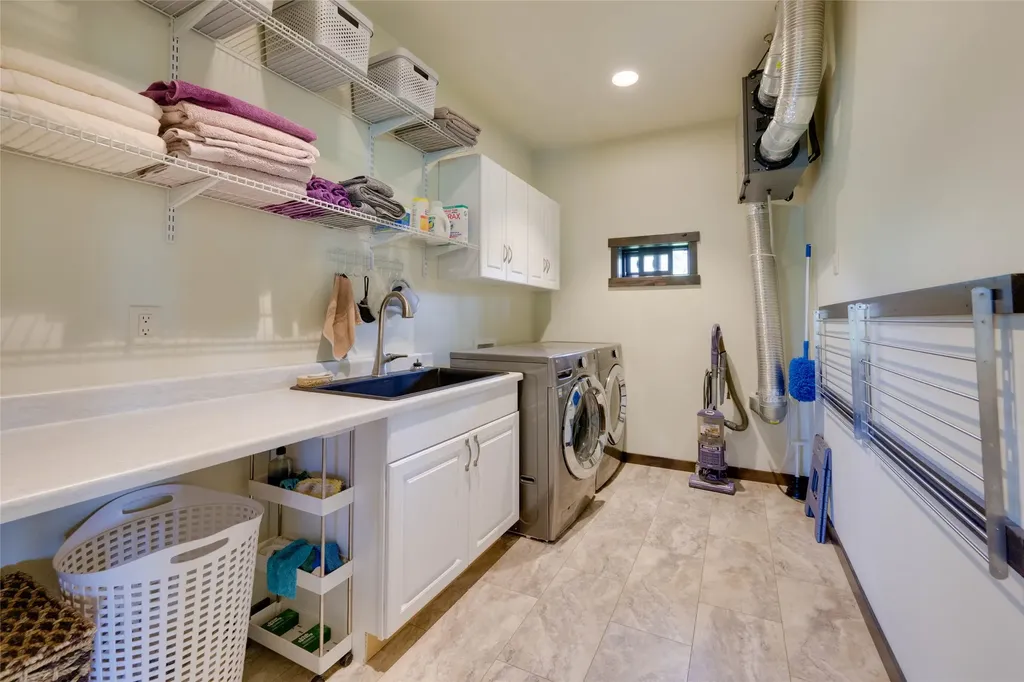 9701 Mt Highway 200 Dixon MT 59831