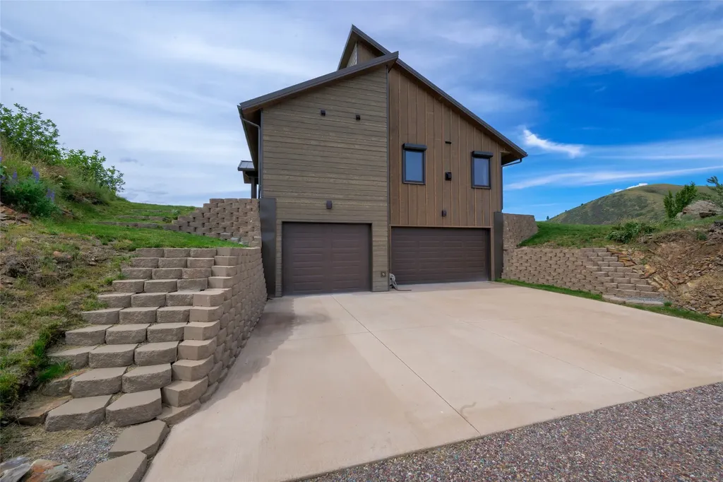9701 Mt Highway 200 Dixon MT 59831