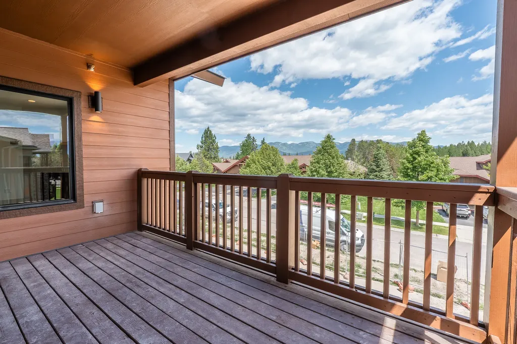 6221 & 6223 Shiloh Avenue Whitefish MT 59937