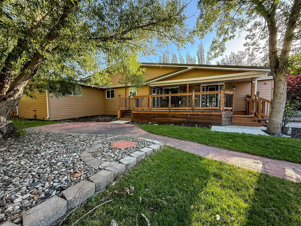 18 Park Garden Estate Great Falls MT 59404