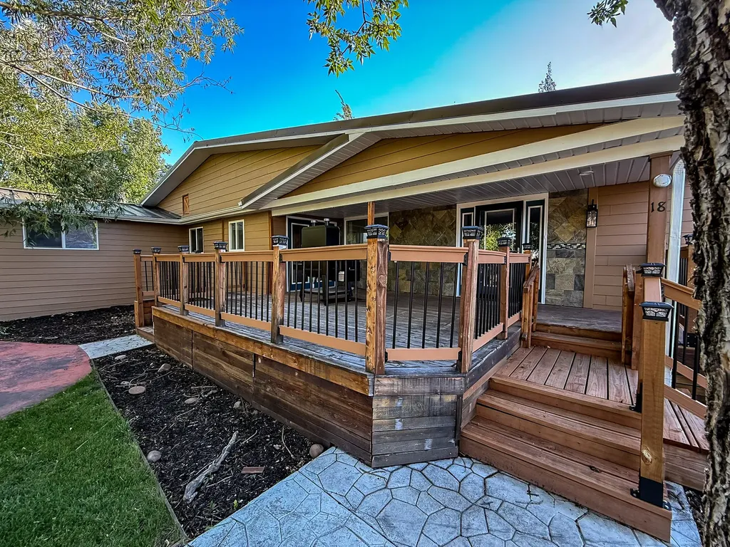 18 Park Garden Estate Great Falls MT 59404