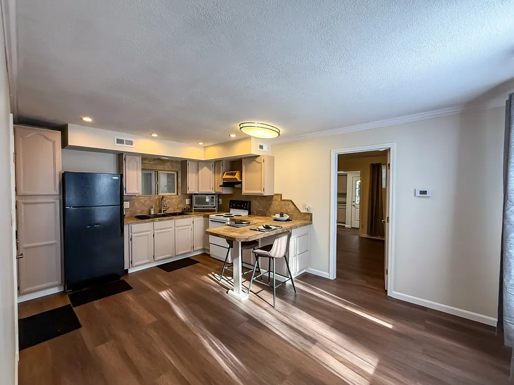 18 Park Garden Estate Great Falls MT 59404
