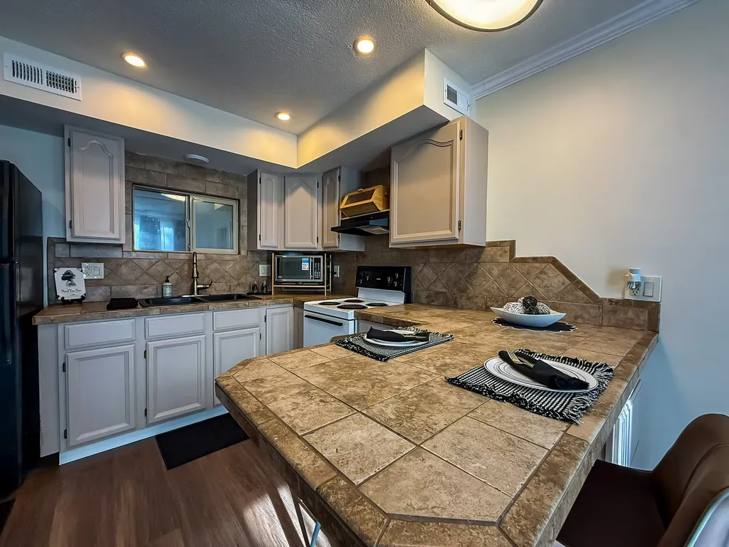 18 Park Garden Estate Great Falls MT 59404