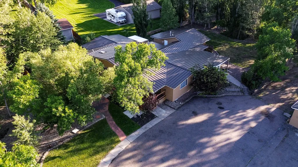 18 Park Garden Estate Great Falls MT 59404