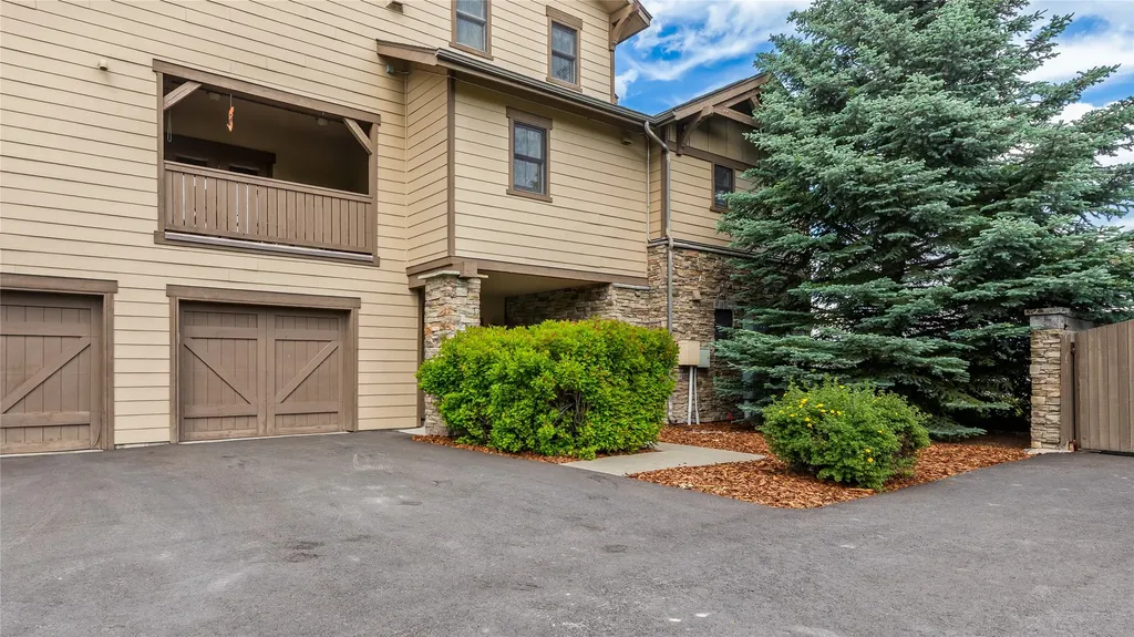6205 Davos Lane Whitefish MT 59937
