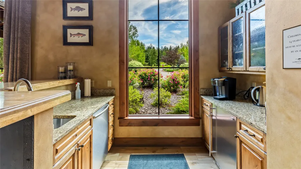 6205 Davos Lane Whitefish MT 59937
