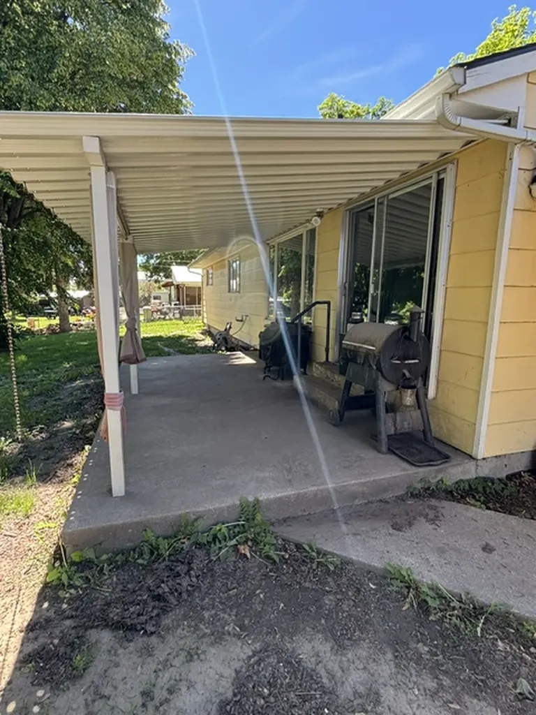 206 W Stanton Street Plains MT 59859