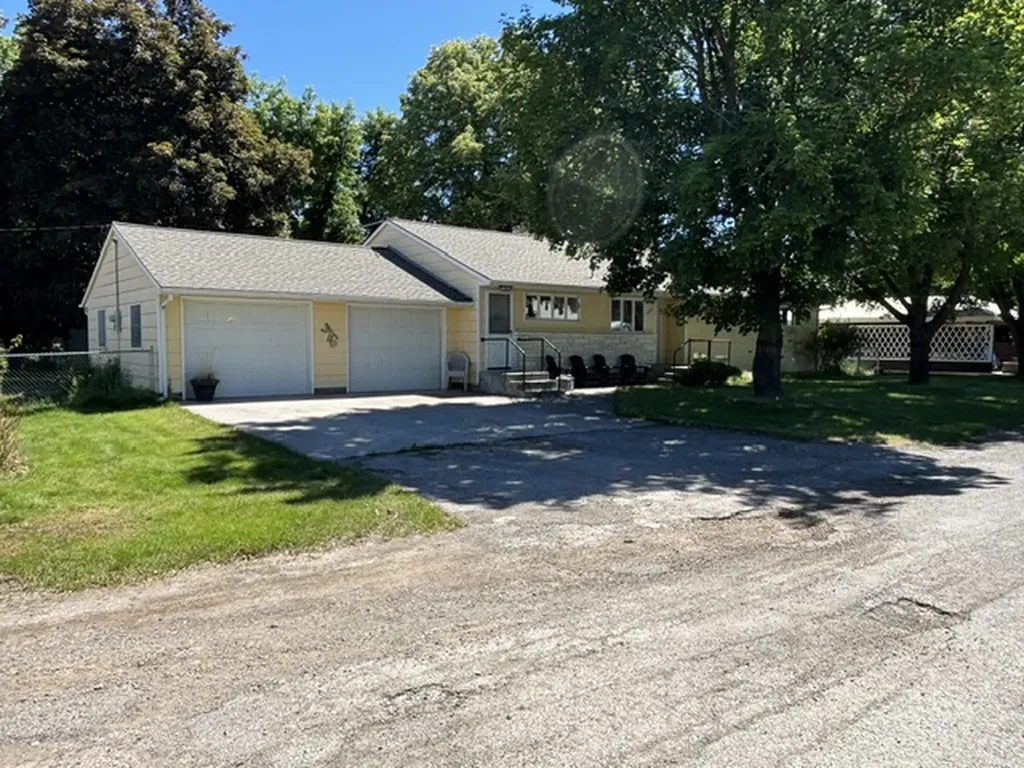 206 W Stanton Street Plains MT 59859