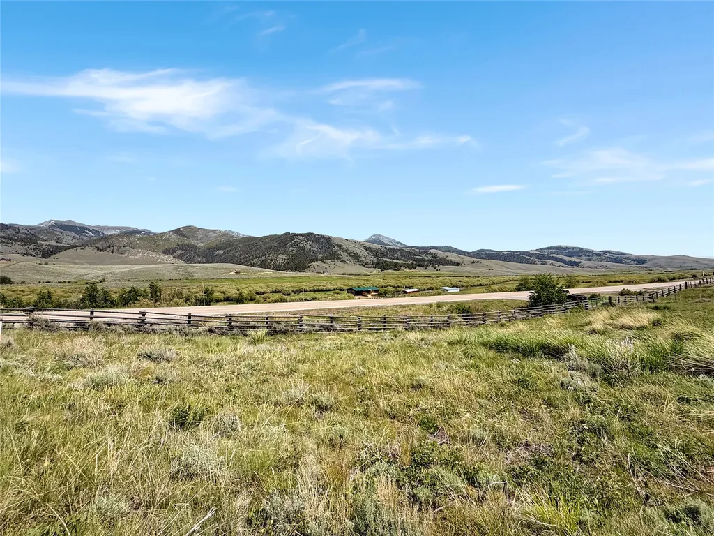 9363 Pioneer Mountain Scenic By-way Polaris MT 59746