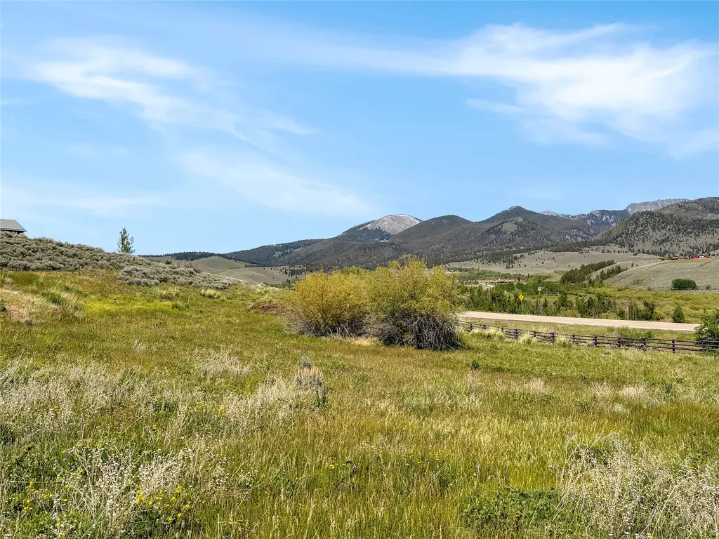 9363 Pioneer Mountain Scenic By-way Polaris MT 59746