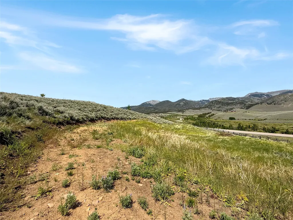 9363 Pioneer Mountain Scenic By-way Polaris MT 59746