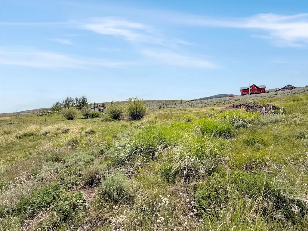 9363 Pioneer Mountain Scenic By-way Polaris MT 59746