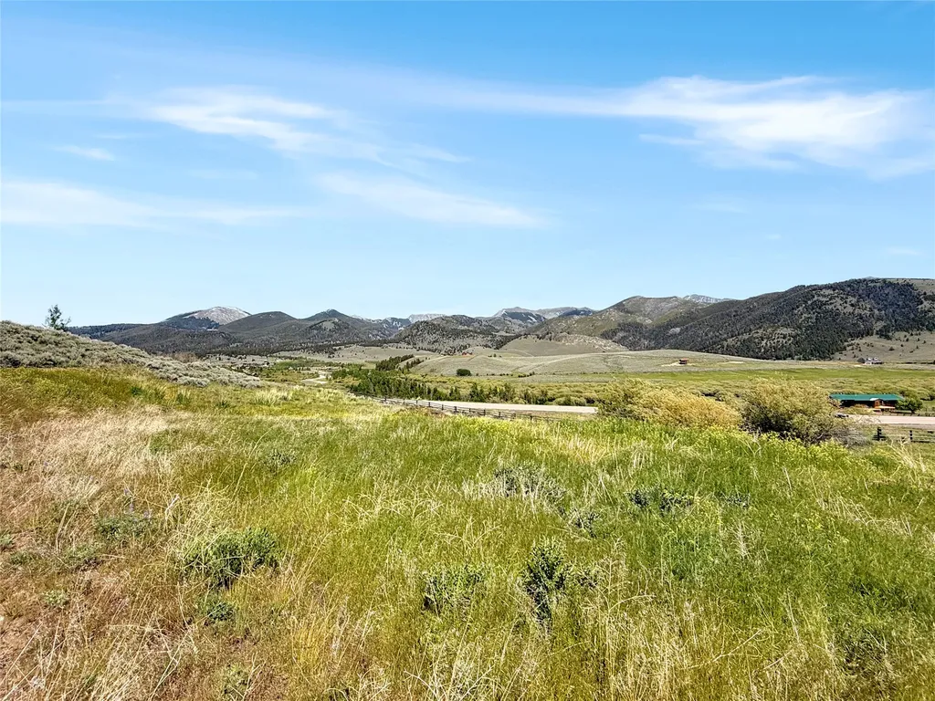 9363 Pioneer Mountain Scenic By-way Polaris MT 59746