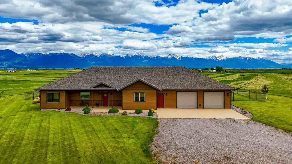 40800 Stinger Road Ronan MT 59864