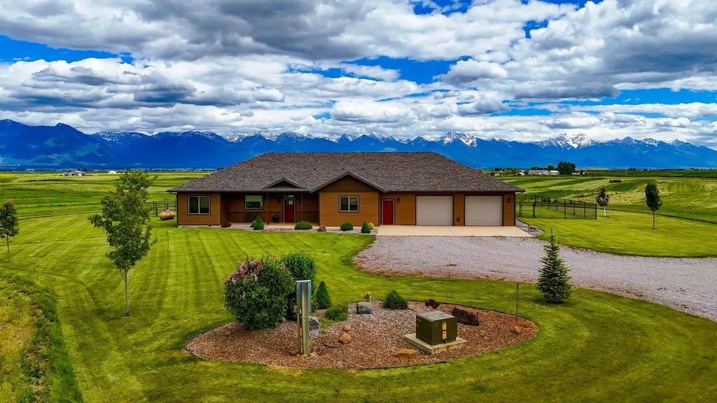 40800 Stinger Road Ronan MT 59864