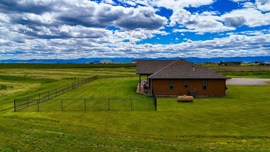 40800 Stinger Road Ronan MT 59864