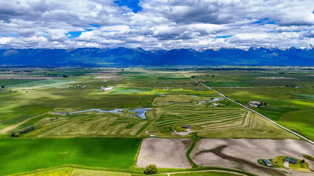 40800 Stinger Road Ronan MT 59864