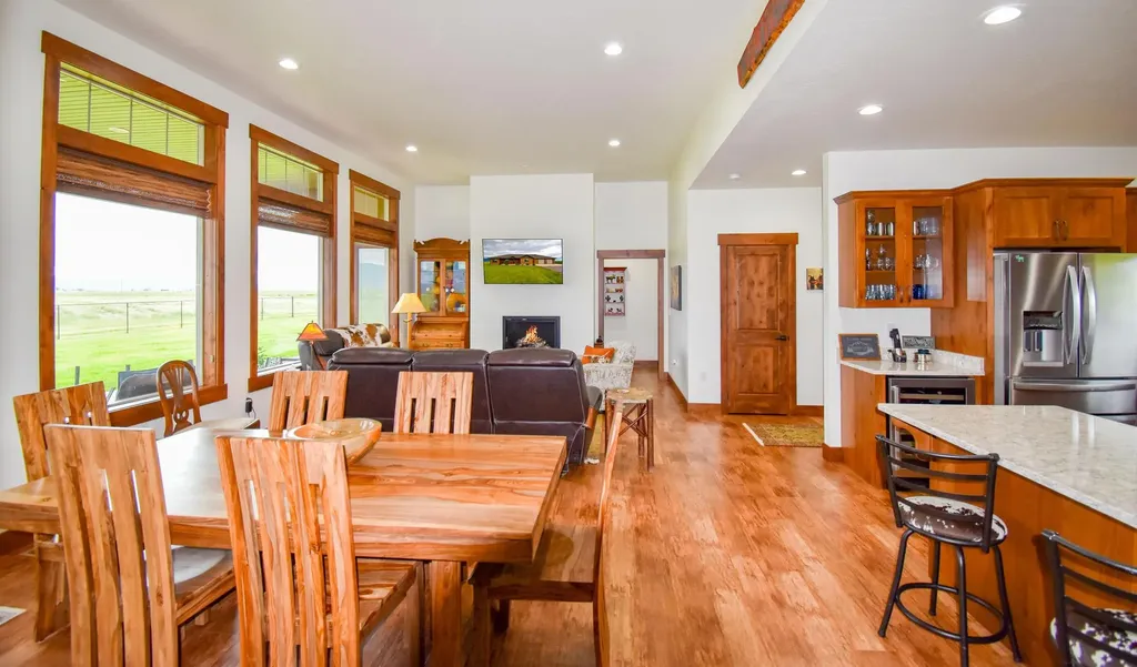 40800 Stinger Road Ronan MT 59864