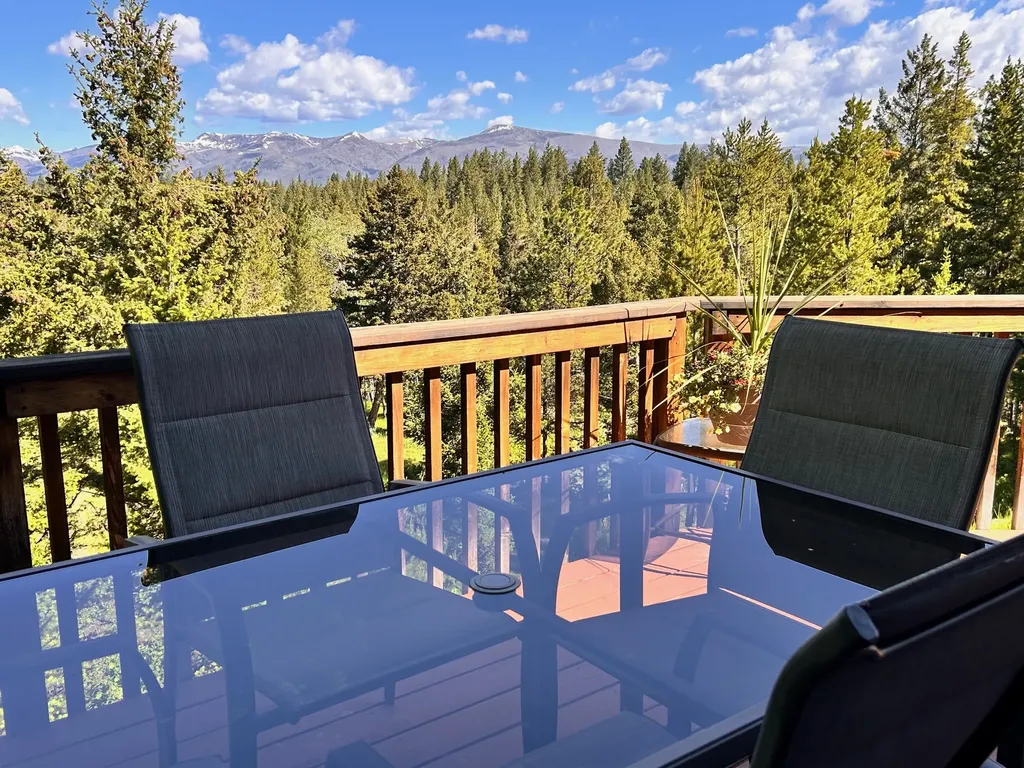 1623 Herrin Lake Road Lincoln MT 59639