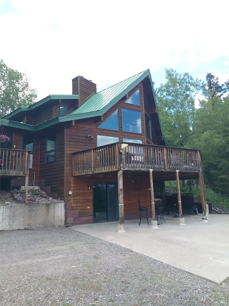 1623 Herrin Lake Road Lincoln MT 59639