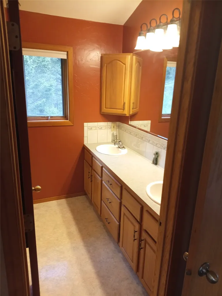 1623 Herrin Lake Road Lincoln MT 59639