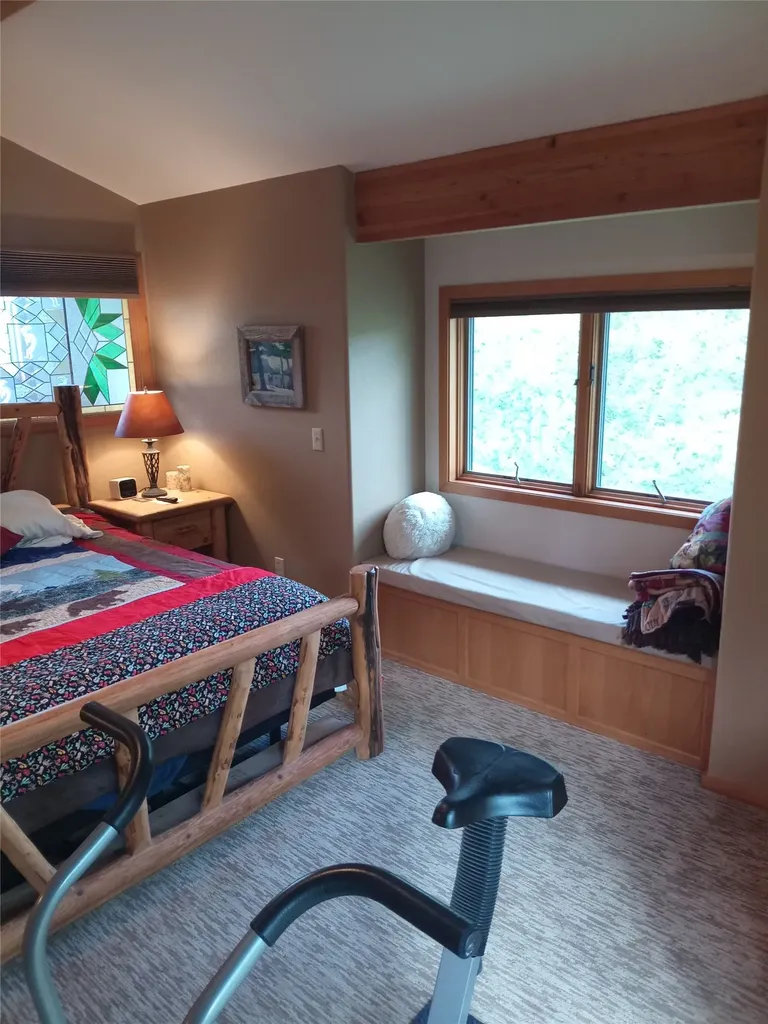 1623 Herrin Lake Road Lincoln MT 59639