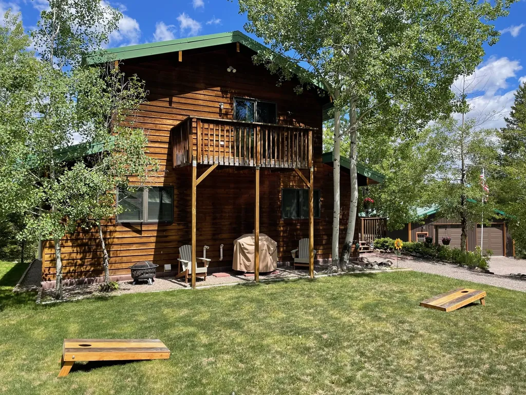 1623 Herrin Lake Road Lincoln MT 59639
