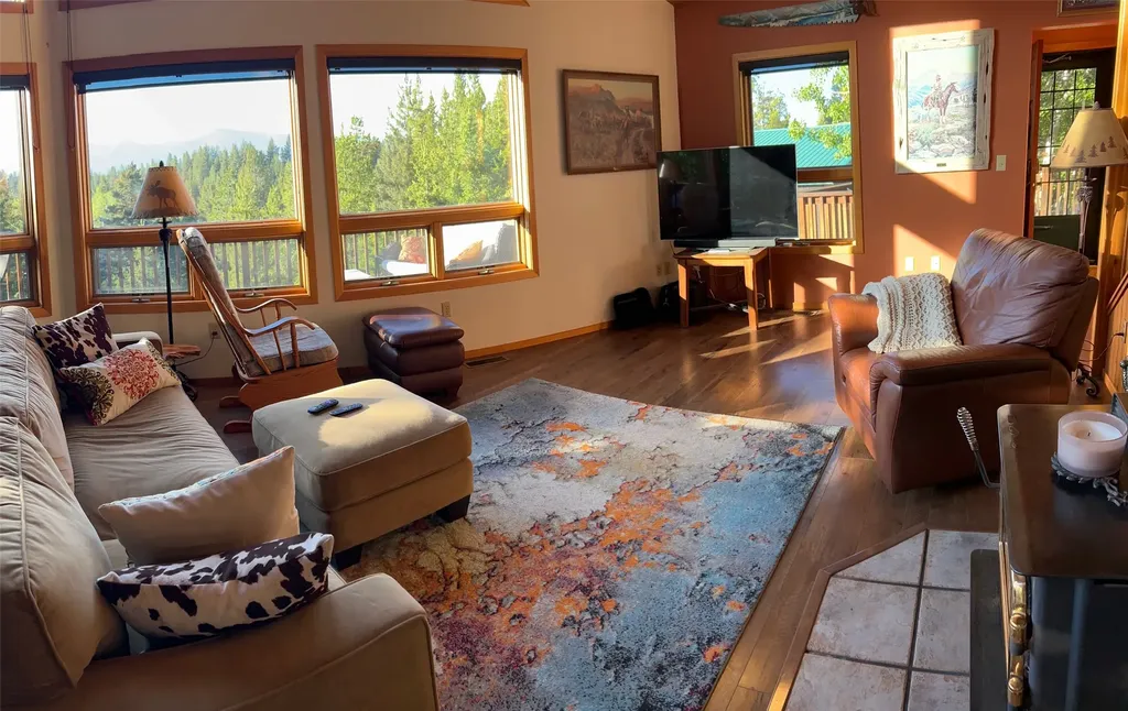 1623 Herrin Lake Road Lincoln MT 59639
