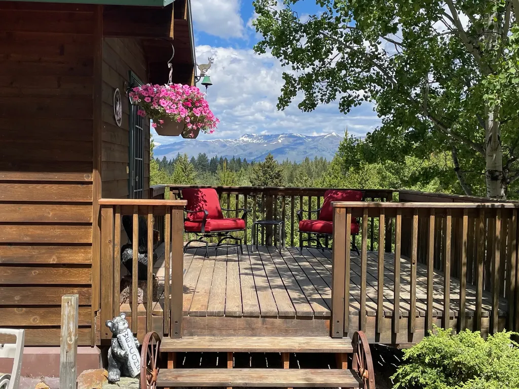 1623 Herrin Lake Road Lincoln MT 59639