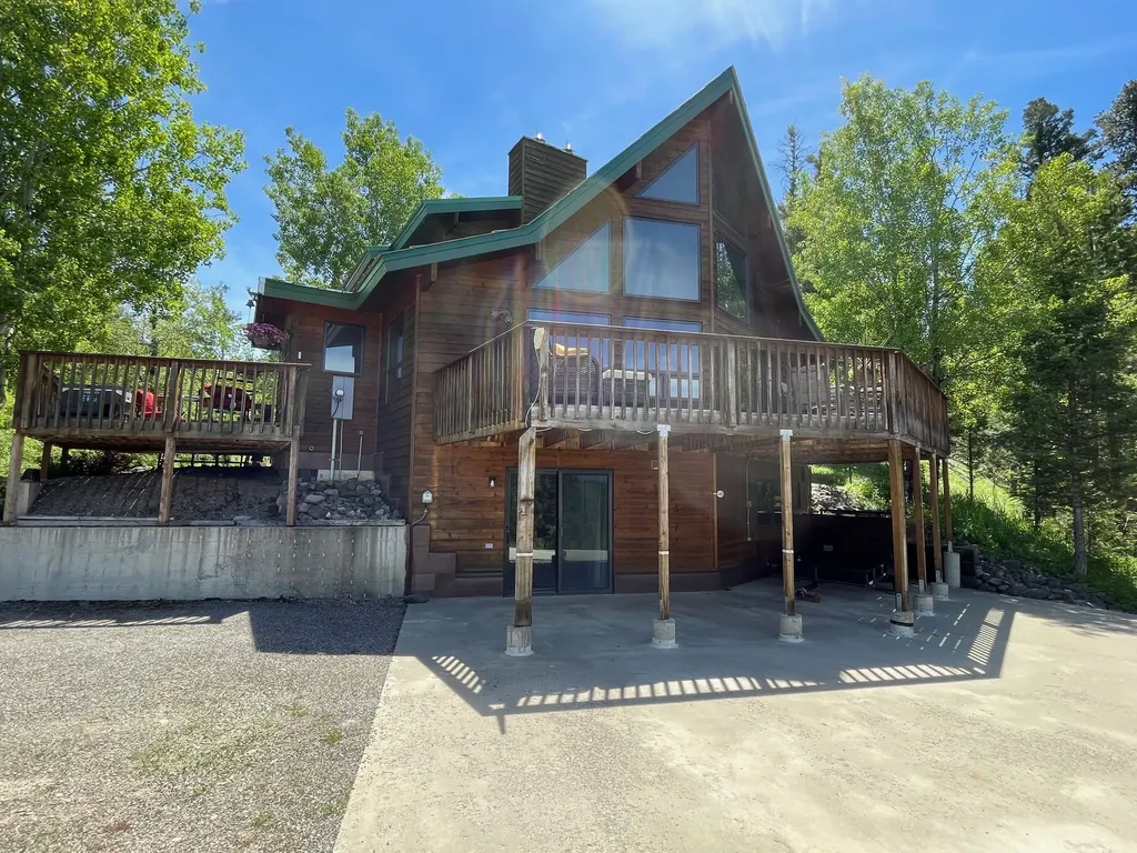 1623 Herrin Lake Road Lincoln MT 59639