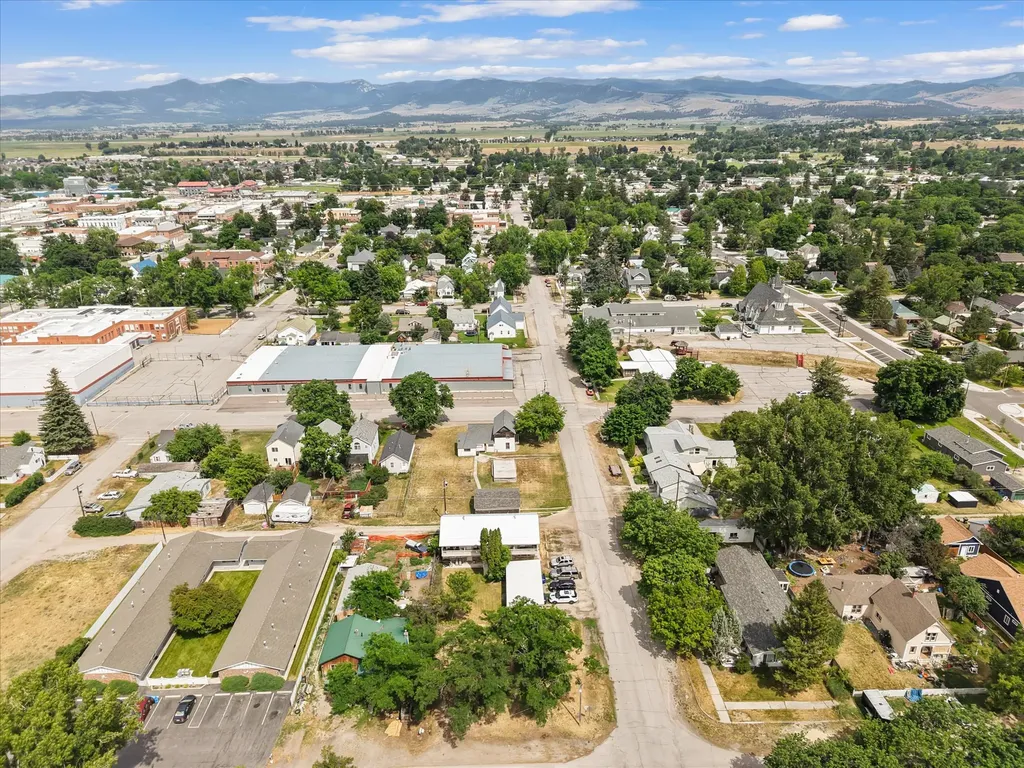 616 Madison Street Hamilton MT 59840