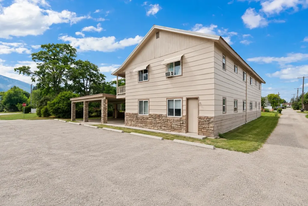 616 Madison Street Hamilton MT 59840