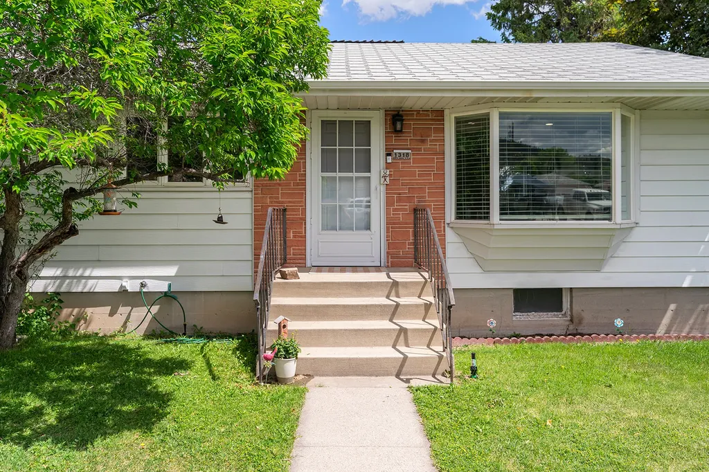 1318 Peosta Avenue Helena MT 59601