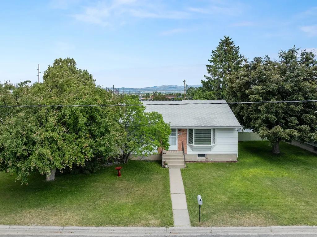 1318 Peosta Avenue Helena MT 59601