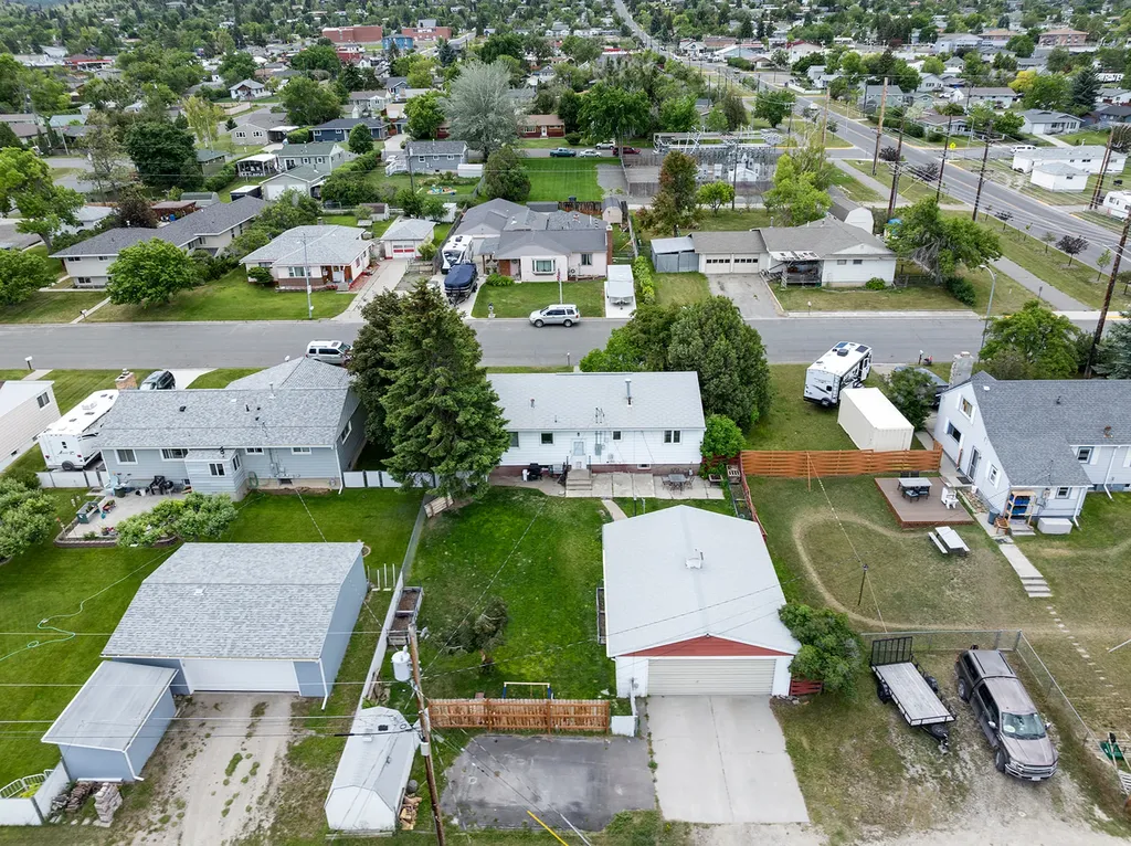 1318 Peosta Avenue Helena MT 59601