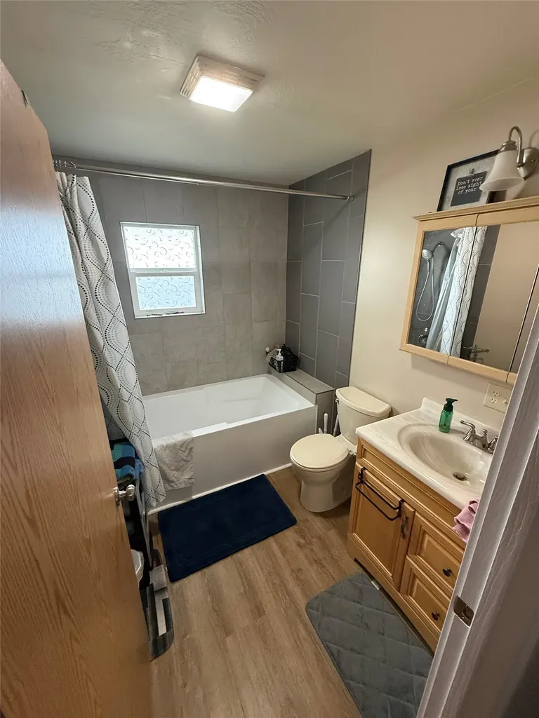 608 1st Street Hingham MT 59528