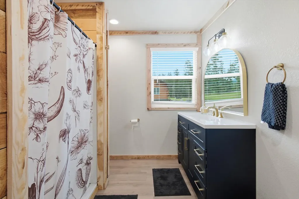 550 & 552 Browns Meadow Road Kila MT 59920