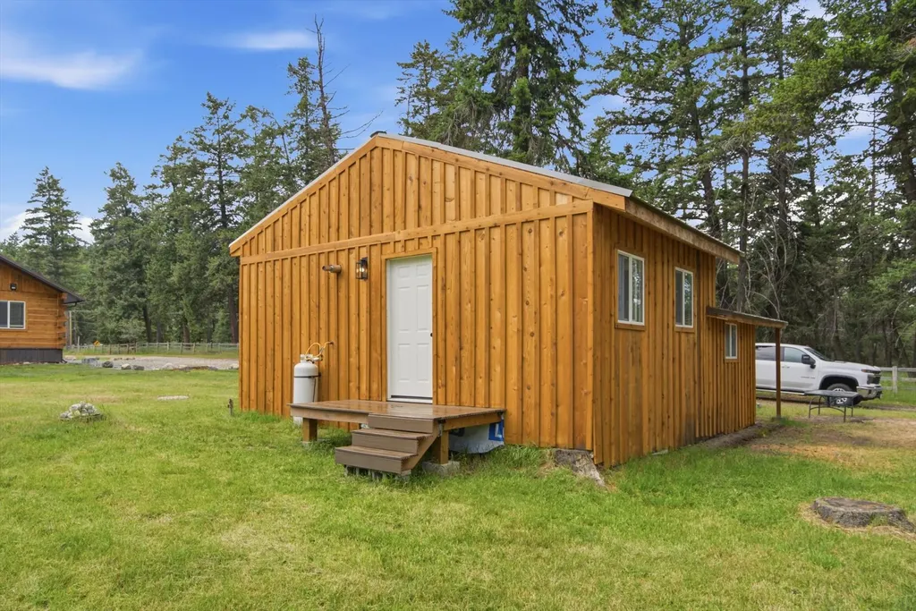550 & 552 Browns Meadow Road Kila MT 59920