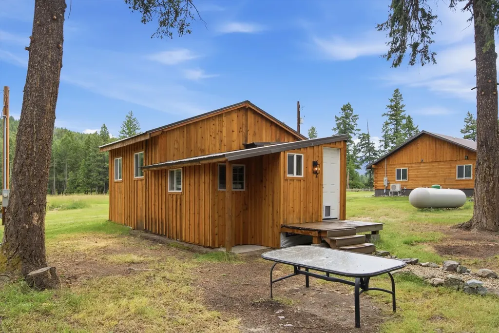 550 & 552 Browns Meadow Road Kila MT 59920
