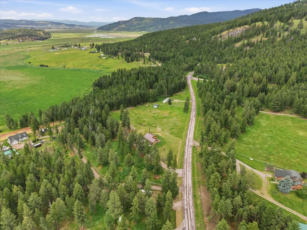 550 & 552 Browns Meadow Road Kila MT 59920