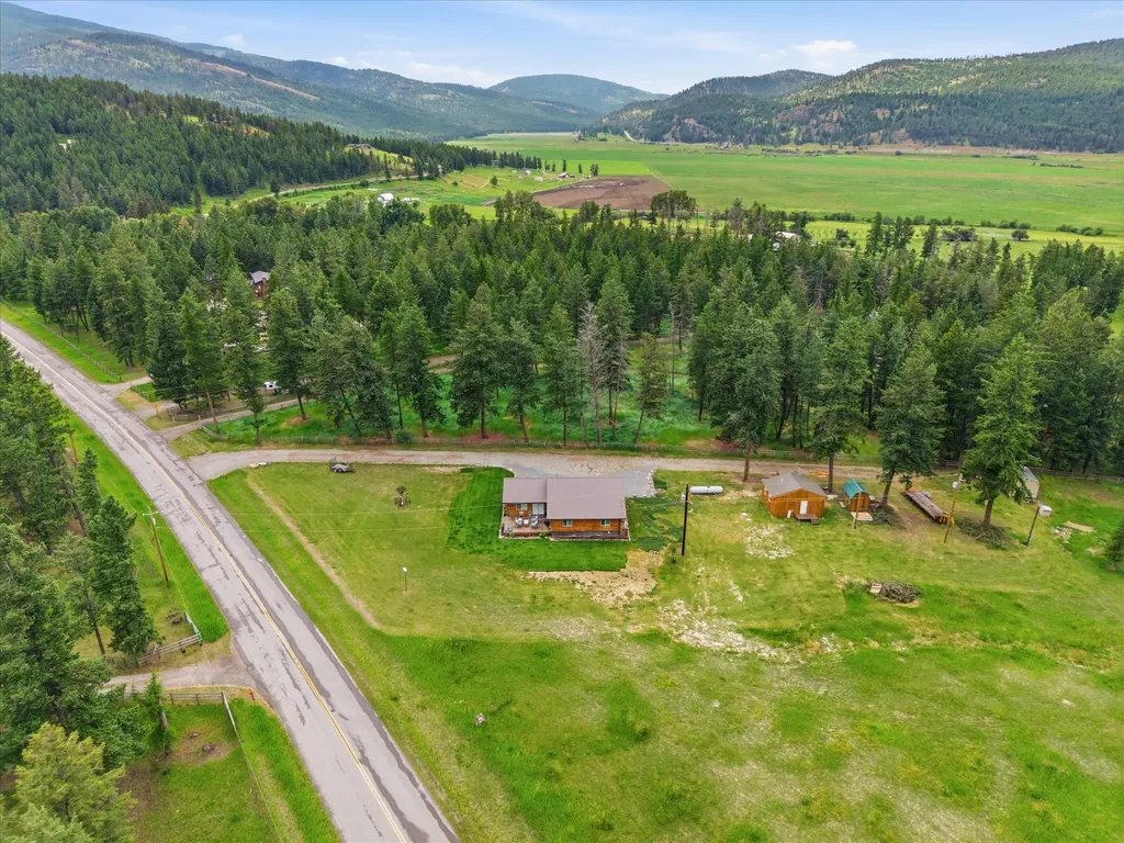 550 & 552 Browns Meadow Road Kila MT 59920
