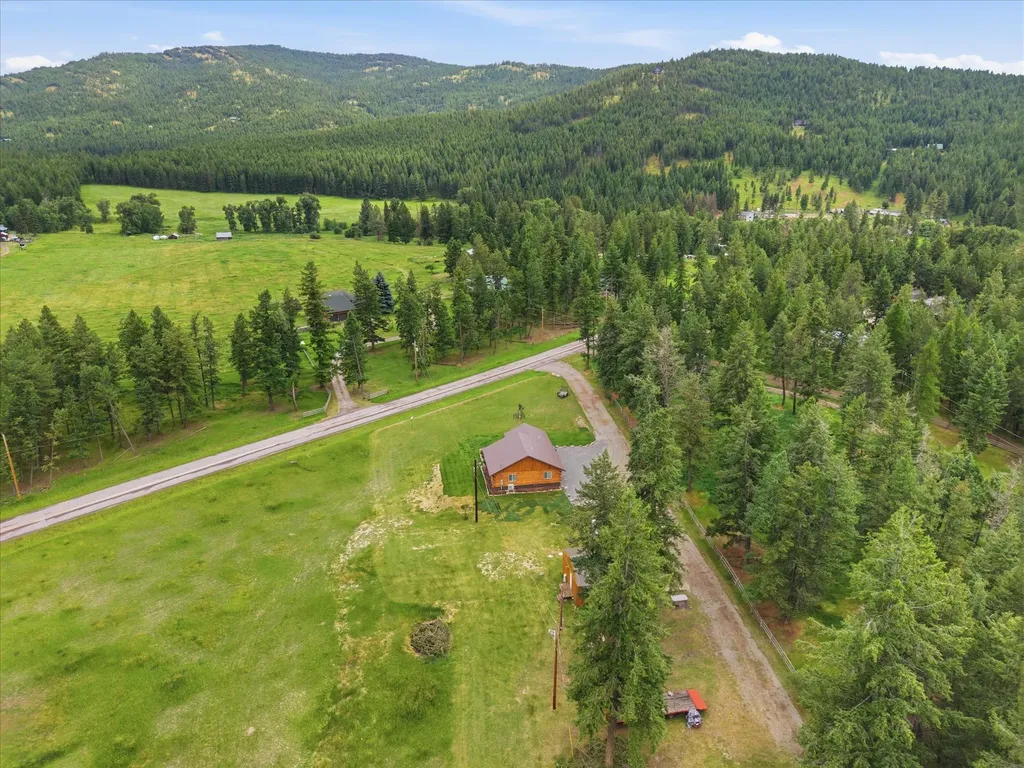 550 & 552 Browns Meadow Road Kila MT 59920