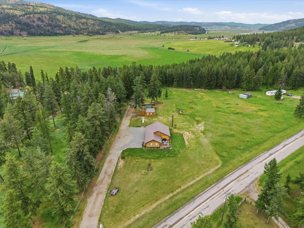 550 & 552 Browns Meadow Road Kila MT 59920