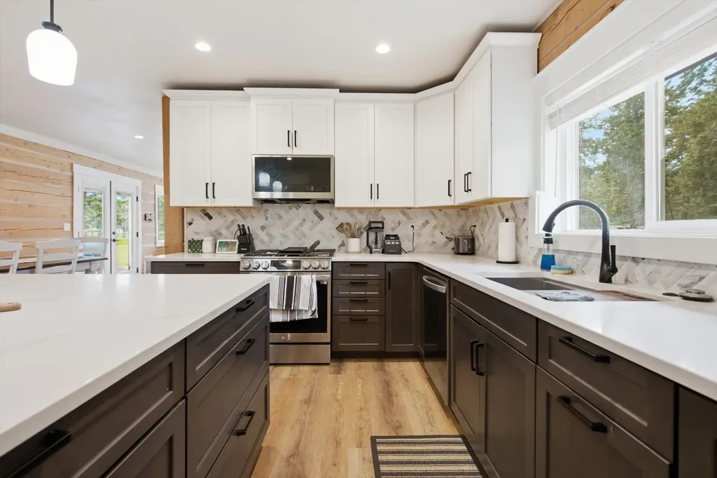 550 & 552 Browns Meadow Road Kila MT 59920