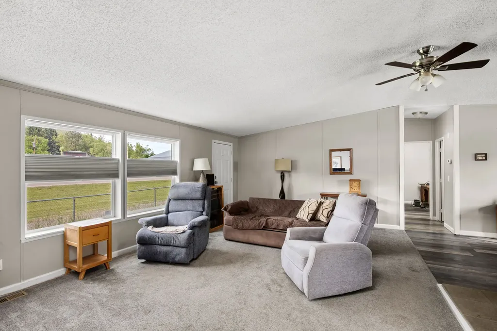 124 Broadway Avenue E Highwood MT 59450