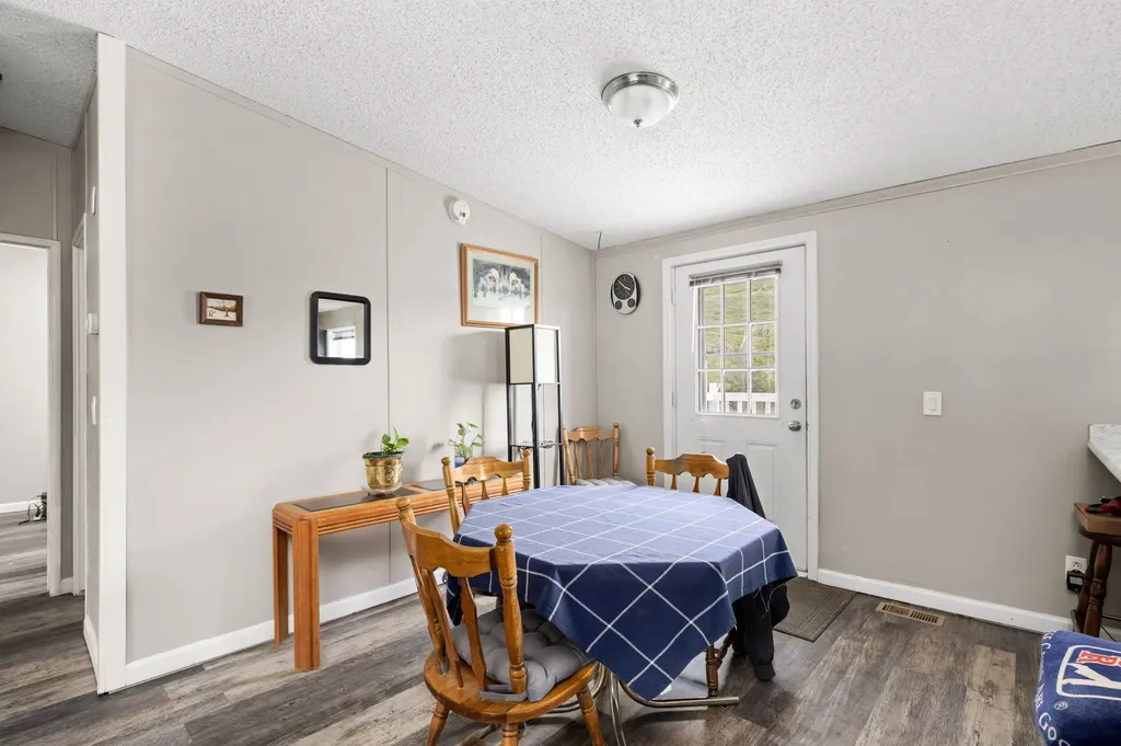 124 Broadway Avenue E Highwood MT 59450