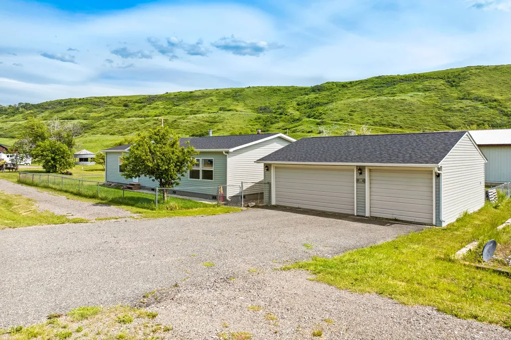 124 Broadway Avenue E Highwood MT 59450